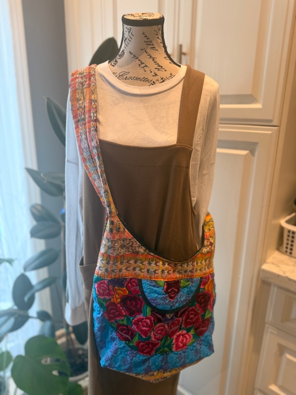 Embroidered Multicolor Floral Crossbody Bag - Vibrant Boho Style